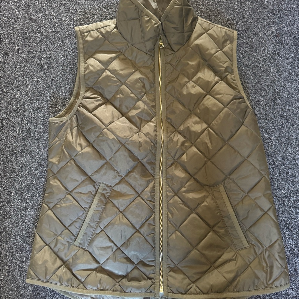 Old Navy Quilted Brown Vest for Women